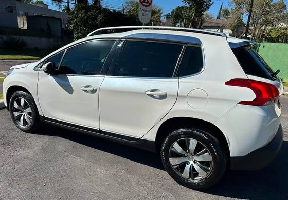 PEUGEOT 2008 1.6 16V FLEX GRIFFE 4P MANUAL PEUGEOT 2008 1.6 16V FLEX GRIFFE 4P MANUAL